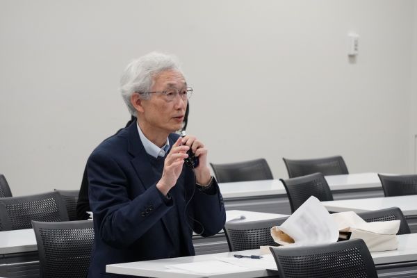 教員からの質疑