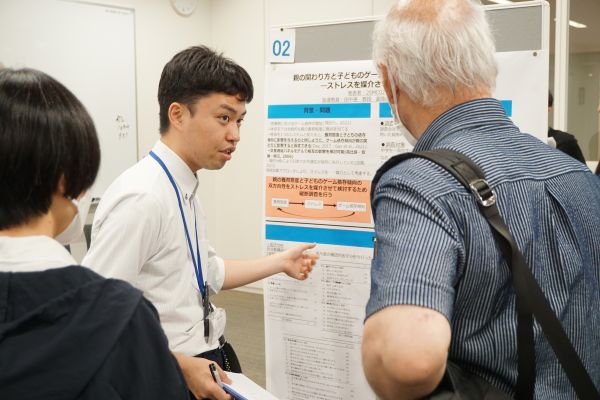 中間発表会の様子