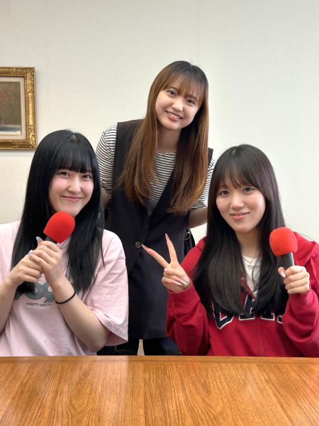 紹介する学生たち