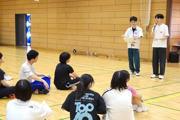 実行委員が運動会を進行