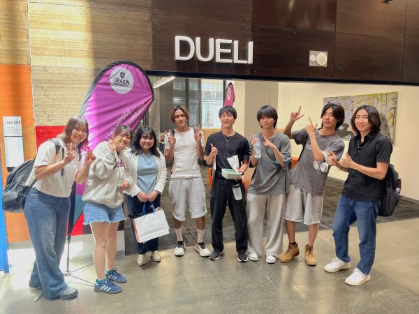 ディーキン大学に留学中の学生