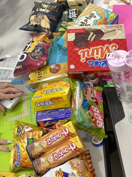 担任の先生が用意してくださったお菓子