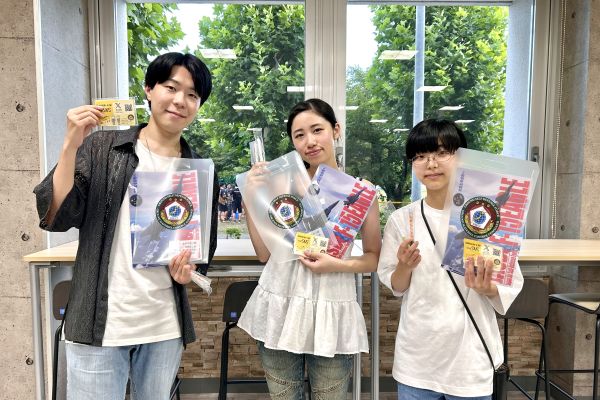 ダンス部の３人