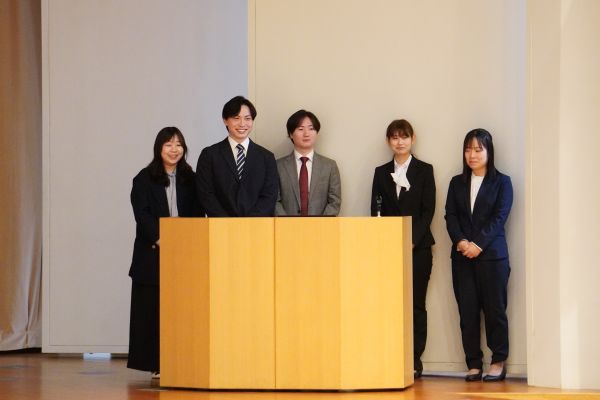 発表の様子 川島さんとB班のみなさん