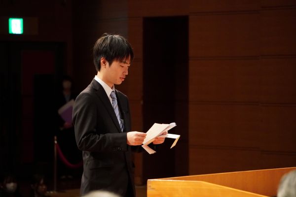 新入生代表挨拶（大学院）