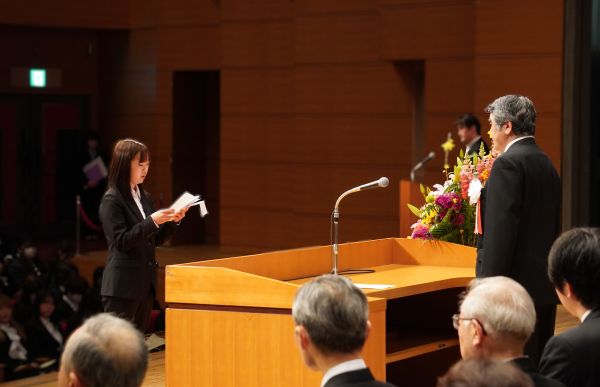 新入生代表挨拶（短期大学）