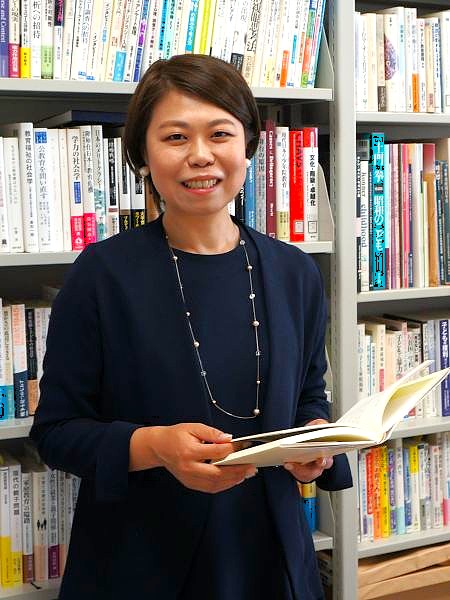 坪井 瞳 教授