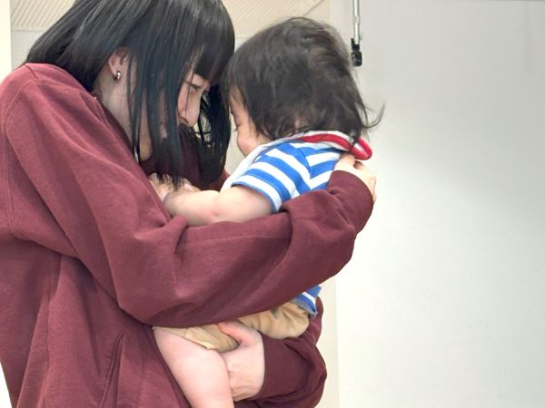 抱っこさせてもらいました