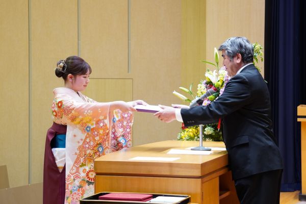 卒業証書学位記授与